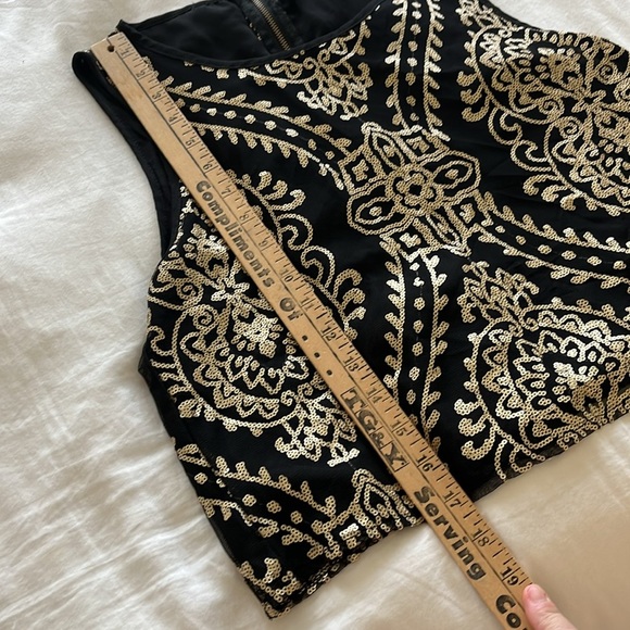 Forever 21 sequin top - Picture 8 of 9